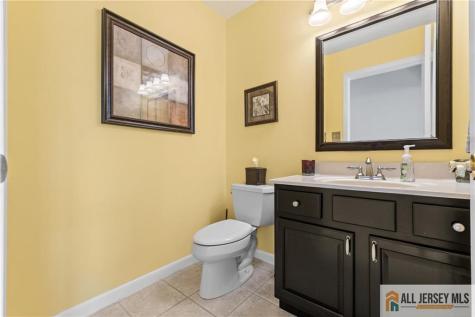1409 Cable Avenue Beachwood NJ 08722