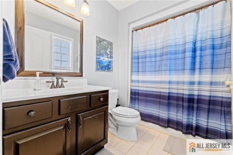 1409 Cable Avenue Beachwood NJ 08722