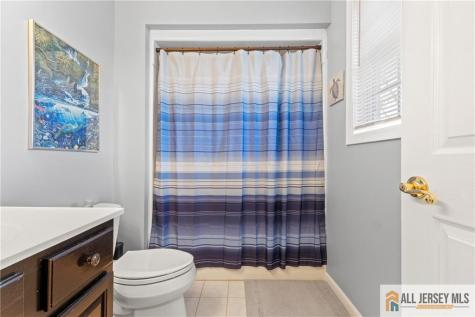 1409 Cable Avenue Beachwood NJ 08722
