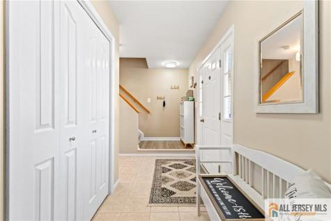 1409 Cable Avenue Beachwood NJ 08722