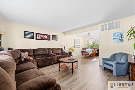 1409 Cable Avenue Beachwood NJ 08722