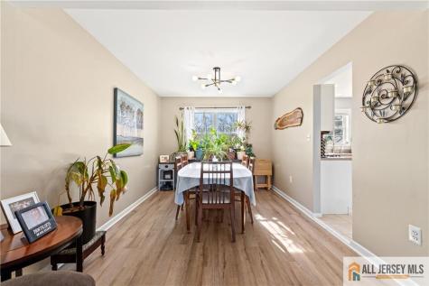 1409 Cable Avenue Beachwood NJ 08722