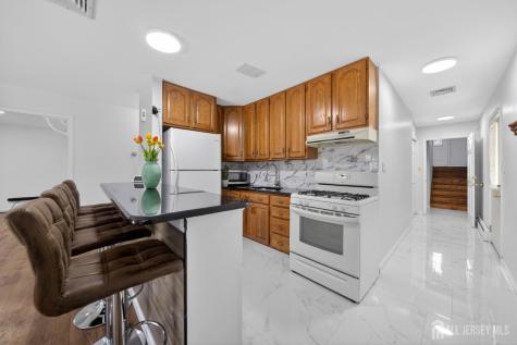 36 Aylin Street Metuchen NJ 08840