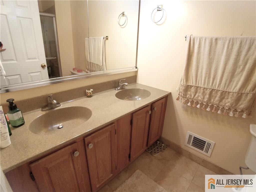53 Regal Drive South Brunswick NJ 08852