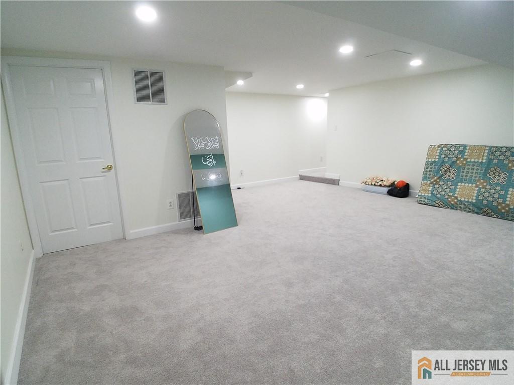 53 Regal Drive South Brunswick NJ 08852