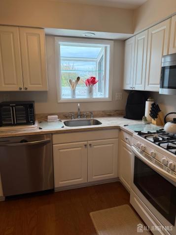 27 Maplecrest Drive Neptune Twp NJ 07753
