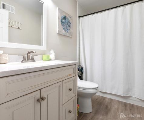 81 Lockwood Avenue Woodbridge Proper NJ 07095