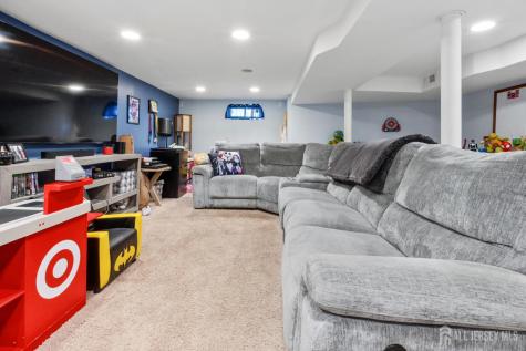 81 Lockwood Avenue Woodbridge Proper NJ 07095