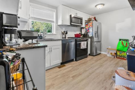 81 Lockwood Avenue Woodbridge Proper NJ 07095