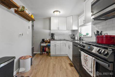 81 Lockwood Avenue Woodbridge Proper NJ 07095