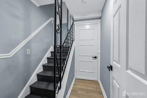 304 Maple Avenue Middlesex NJ 07080
