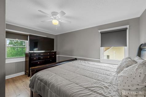 304 Maple Avenue Middlesex NJ 07080
