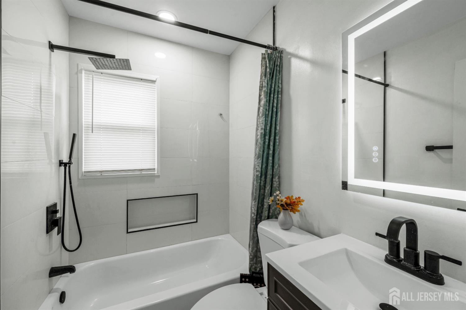 304 Maple Avenue Middlesex NJ 07080