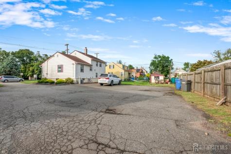 304 Maple Avenue Middlesex NJ 07080