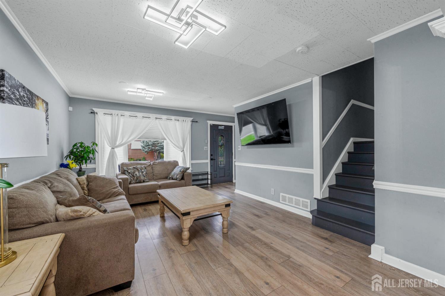 304 Maple Avenue Middlesex NJ 07080