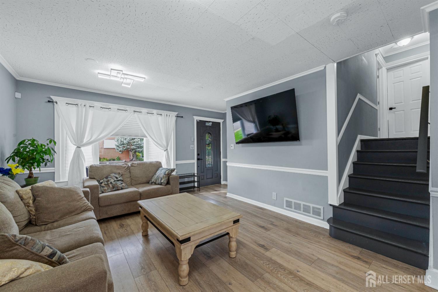 304 Maple Avenue Middlesex NJ 07080