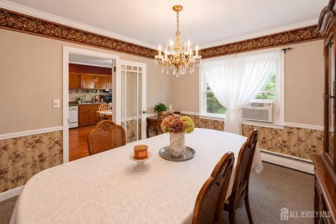 10 Remington Drive Edison NJ 08820