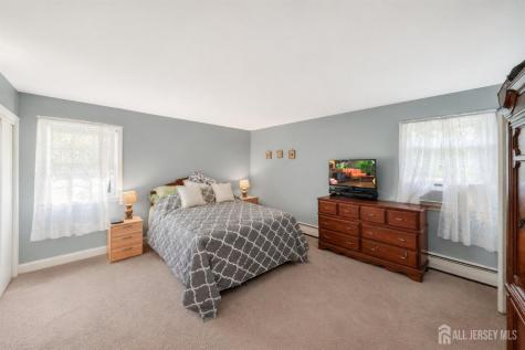 10 Remington Drive Edison NJ 08820