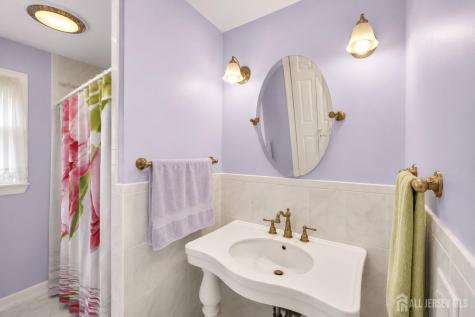 10 Remington Drive Edison NJ 08820