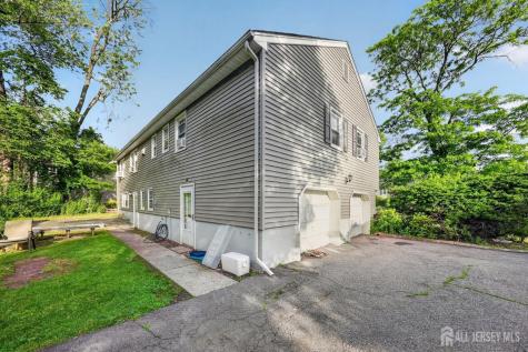 10 Remington Drive Edison NJ 08820