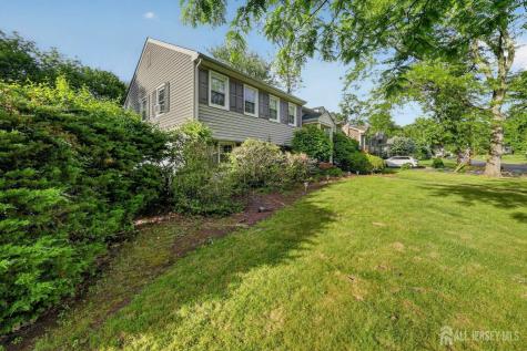 10 Remington Drive Edison NJ 08820
