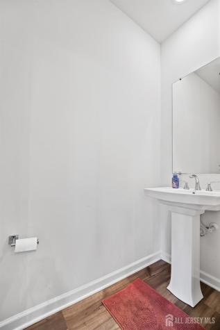 215 Park Lane Dunellen NJ 08812