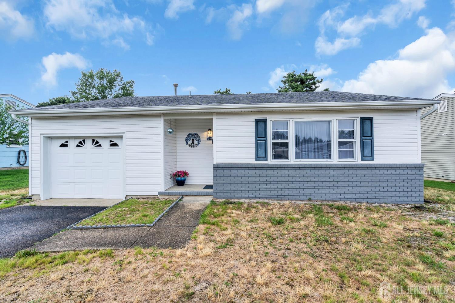 214 Westbrook Drive Berkeley NJ 08757