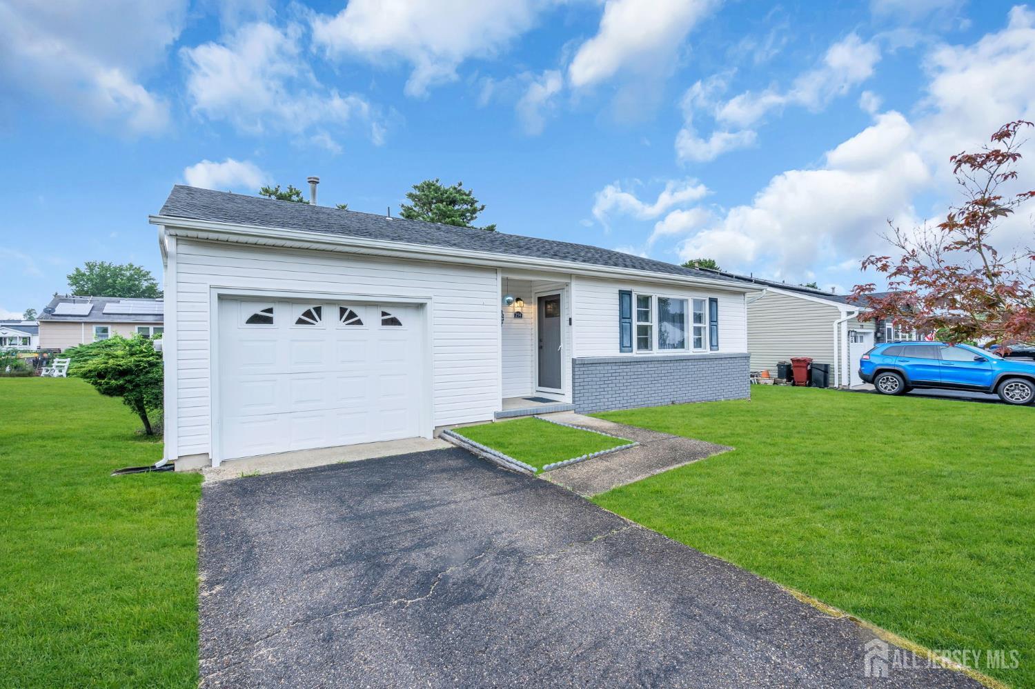 214 Westbrook Drive Berkeley NJ 08757