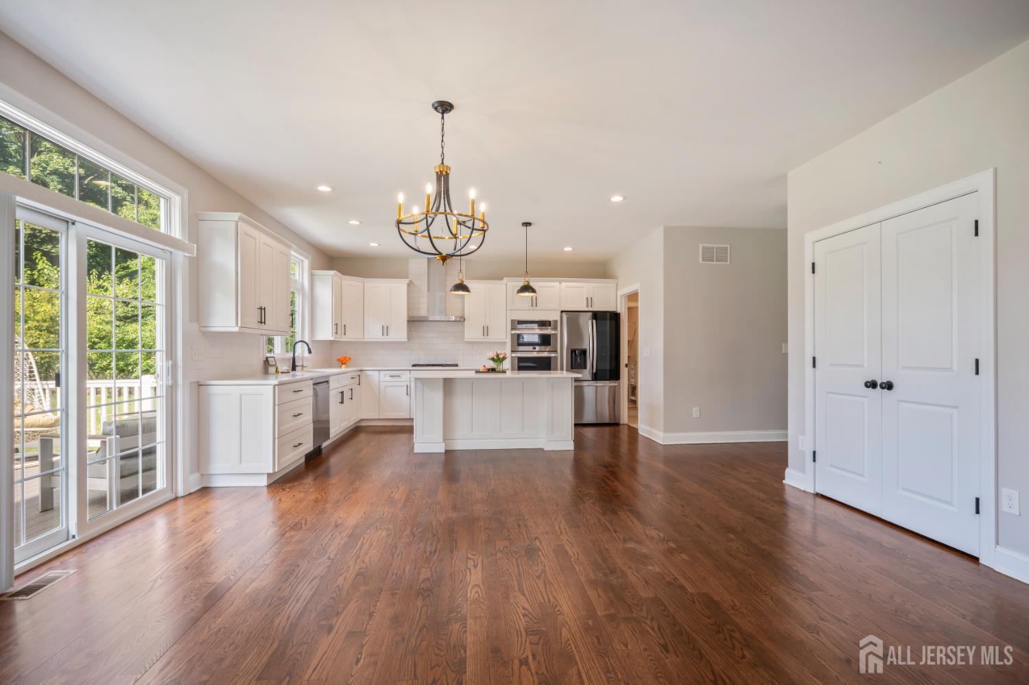 5 Devoes Lane East Brunswick NJ 08816