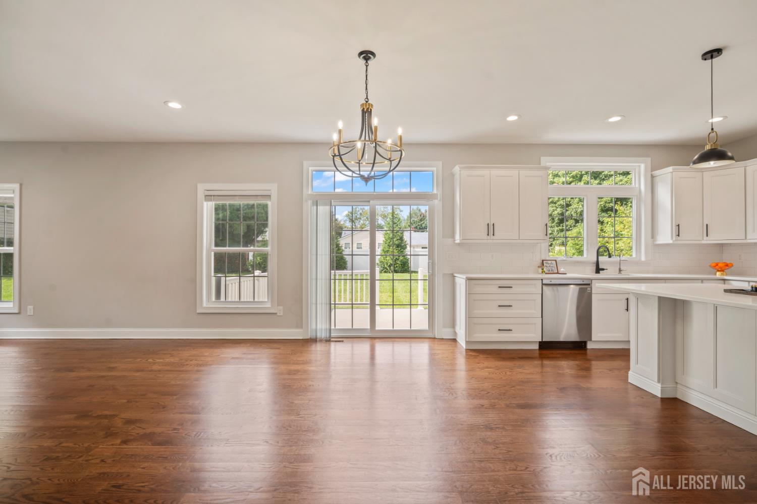 5 Devoes Lane East Brunswick NJ 08816