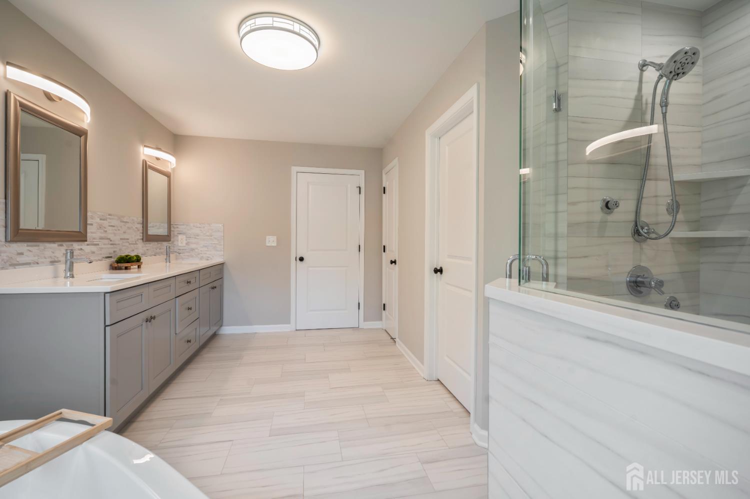 5 Devoes Lane East Brunswick NJ 08816