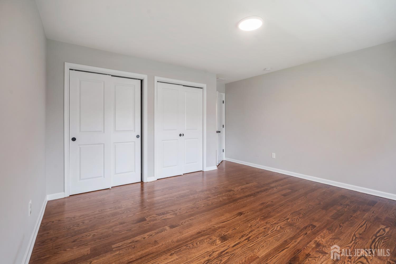 5 Devoes Lane East Brunswick NJ 08816