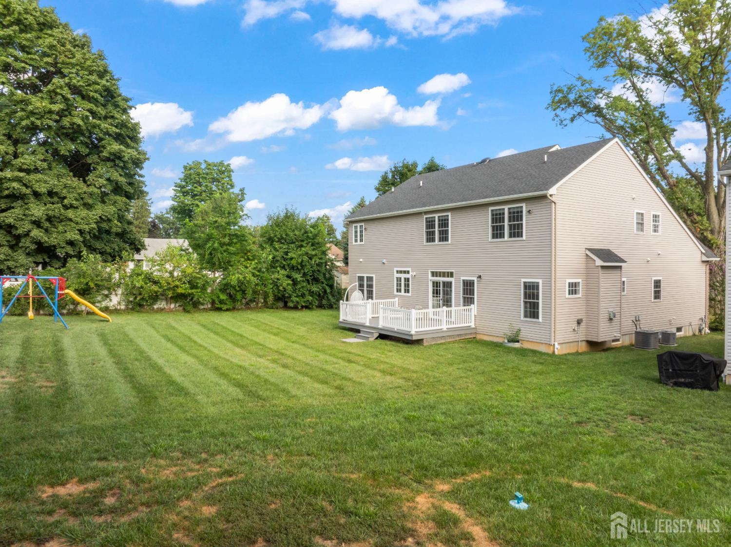 5 Devoes Lane East Brunswick NJ 08816