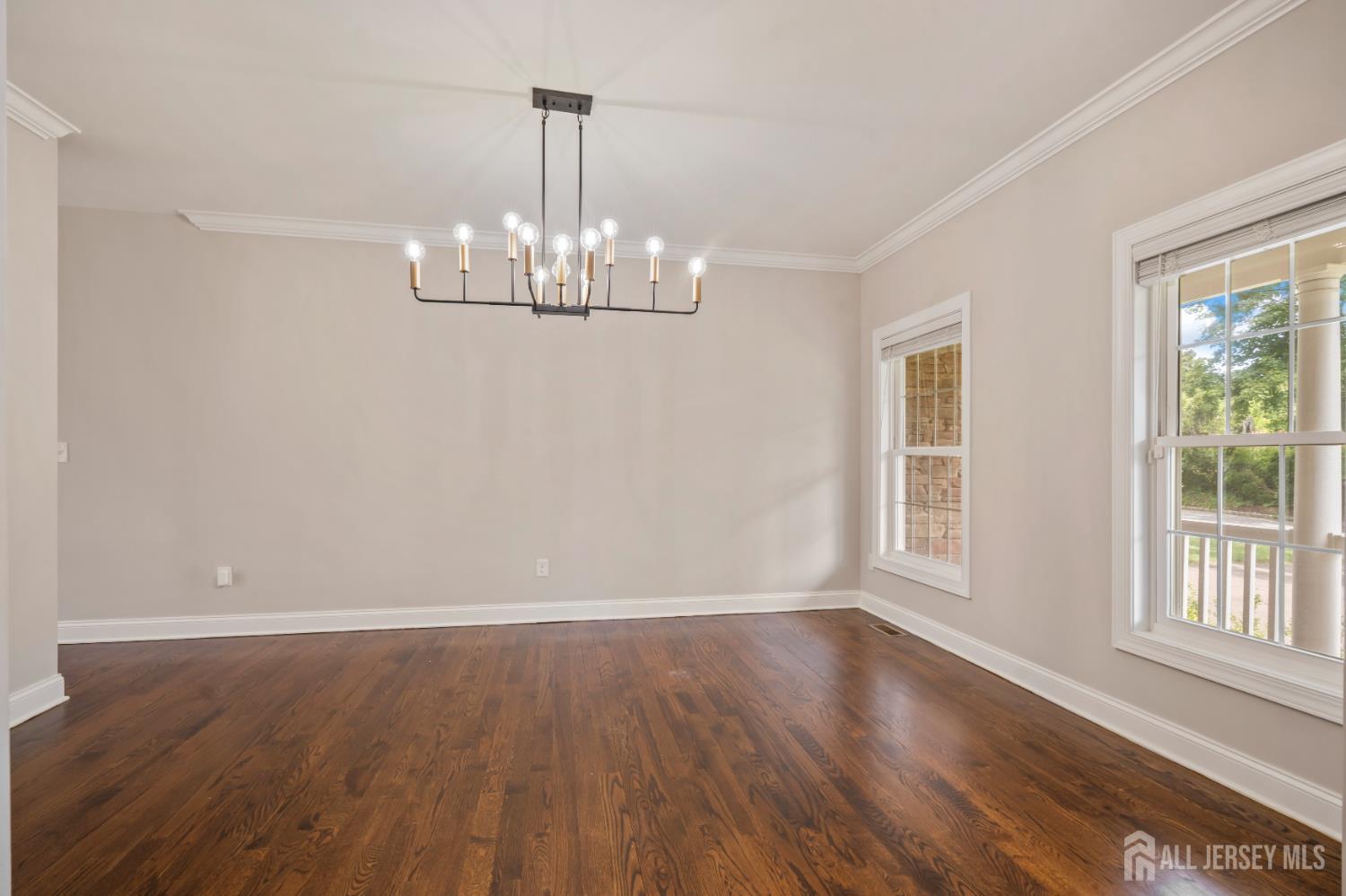 5 Devoes Lane East Brunswick NJ 08816