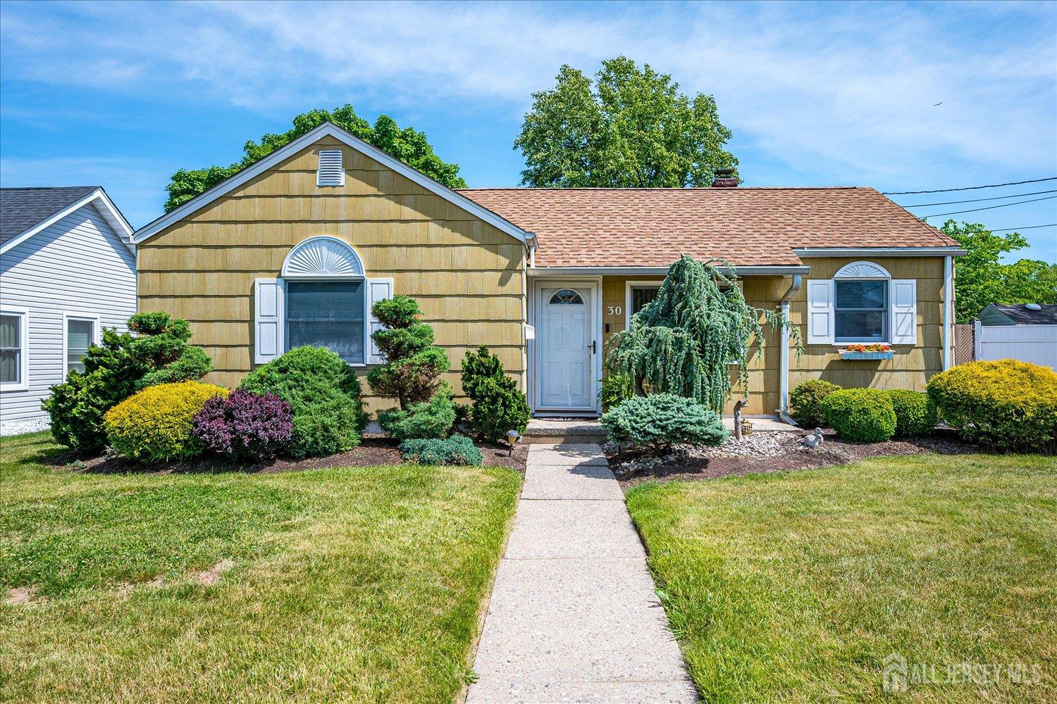 30 Walnut Street Edison NJ 08817