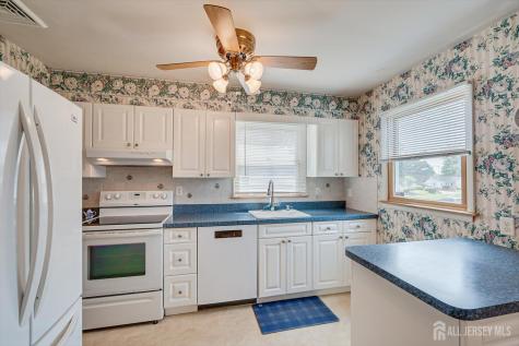 30 Walnut Street Edison NJ 08817