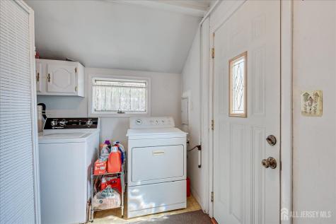 30 Walnut Street Edison NJ 08817