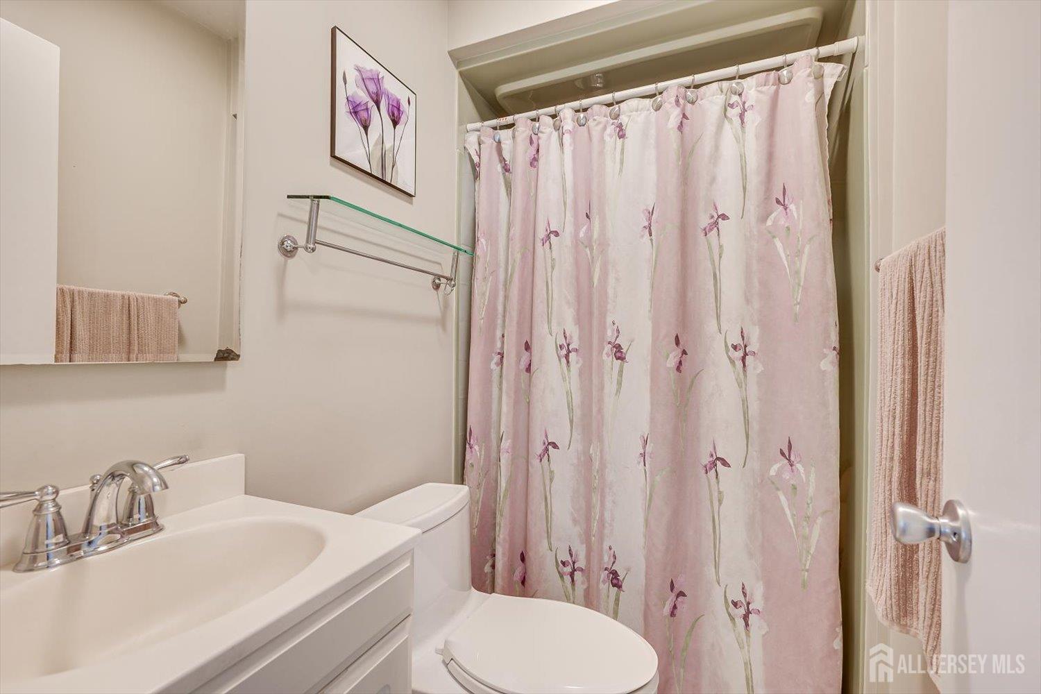 30 Walnut Street Edison NJ 08817