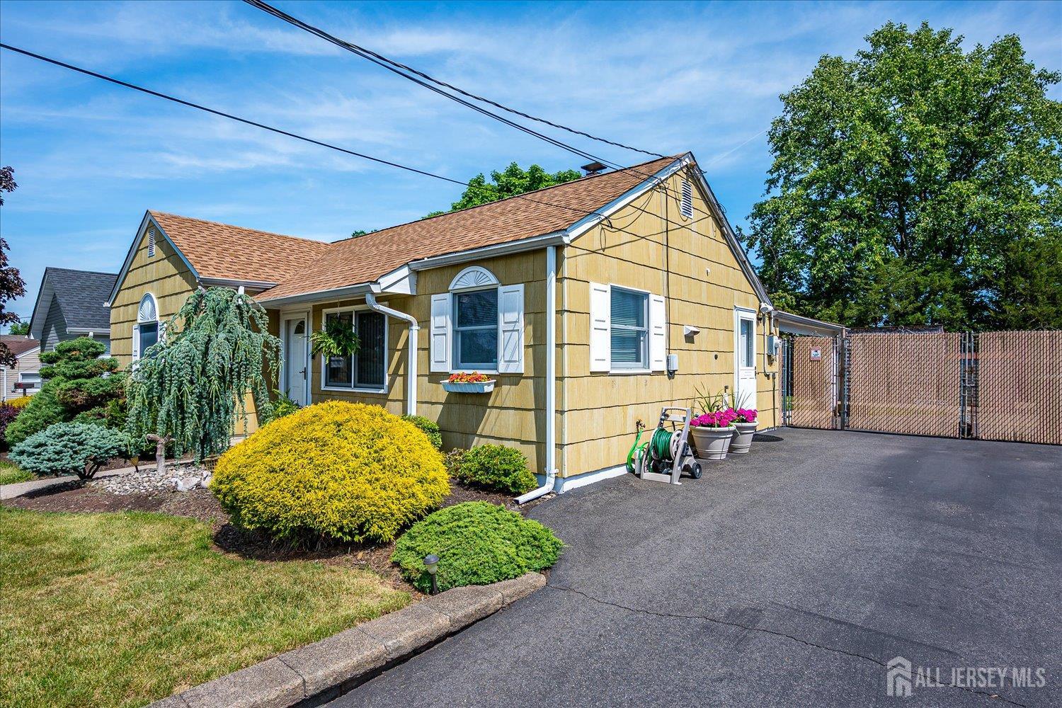 30 Walnut Street Edison NJ 08817