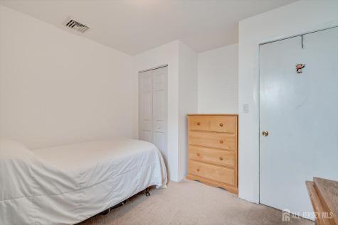 30 Walnut Street Edison NJ 08817