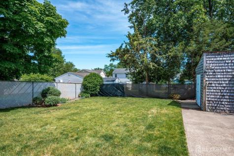 30 Walnut Street Edison NJ 08817