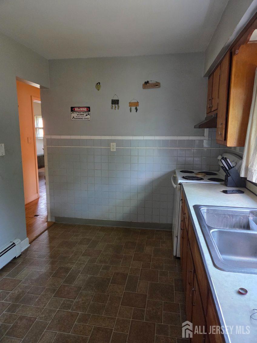 18 Victory Drive Englishtown NJ 07726