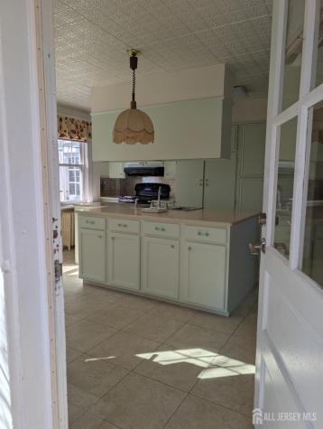 4 New Amwell Road Hillsborough NJ 08844