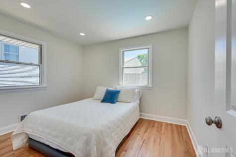 40 Aylin Street Metuchen NJ 08840