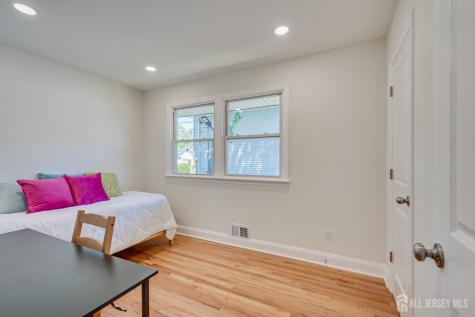40 Aylin Street Metuchen NJ 08840