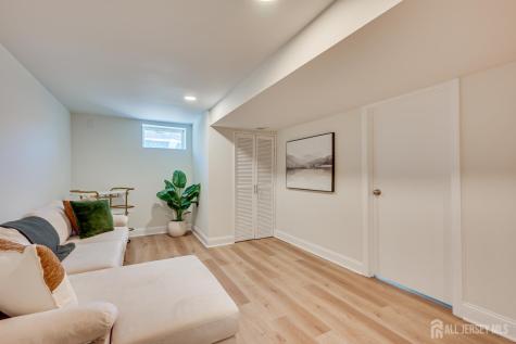 40 Aylin Street Metuchen NJ 08840