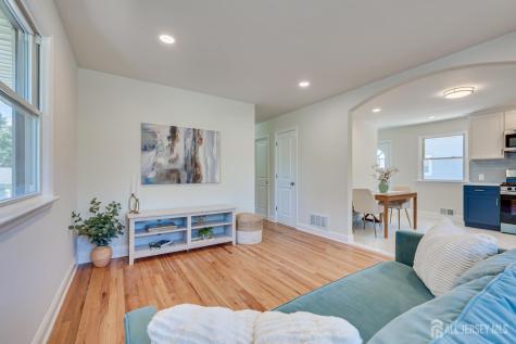 40 Aylin Street Metuchen NJ 08840