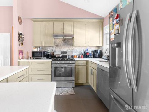 424 Rivercrest Drive Piscataway NJ 08854
