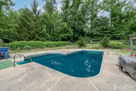 1097 State Route 173 Bethlehem NJ 08802