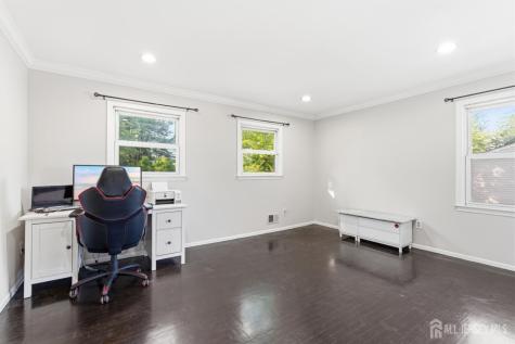 5 Mckinley Street Edison NJ 08820